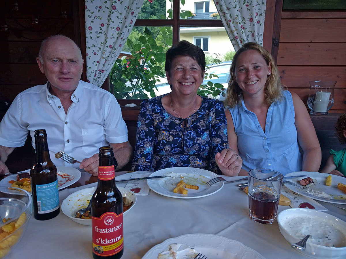 Hans, Gina en Caroline Mom